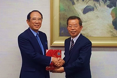 謝長廷新代表来訪2